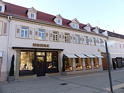 Ludwigsburg, Kirchstraße 15, Wohn- und Geschäftshaus