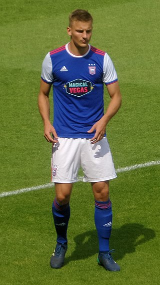 <span class="mw-page-title-main">Luke Woolfenden</span> English footballer