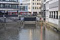 Deutsch: Mühlenschleuse im Nikolaifleet in Hamburg-Altstadt.