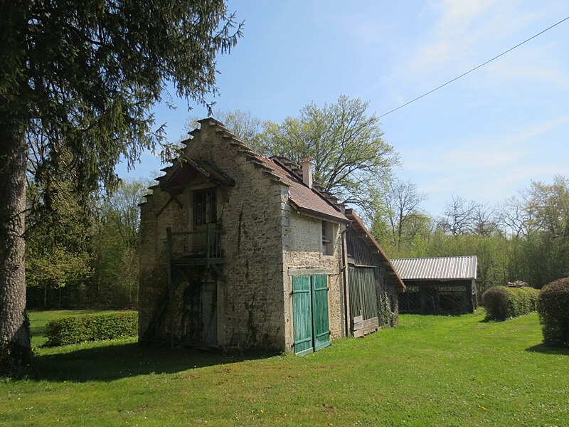 File:Maison pignon à redents Franche-Comté 001.JPG