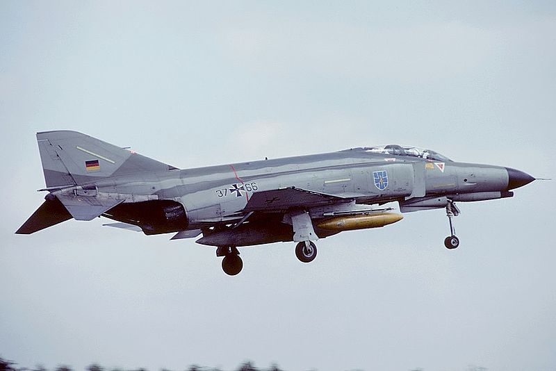 File:McDonnell Douglas F-4F Phantom II, Germany - Air Force AN1987305.jpg