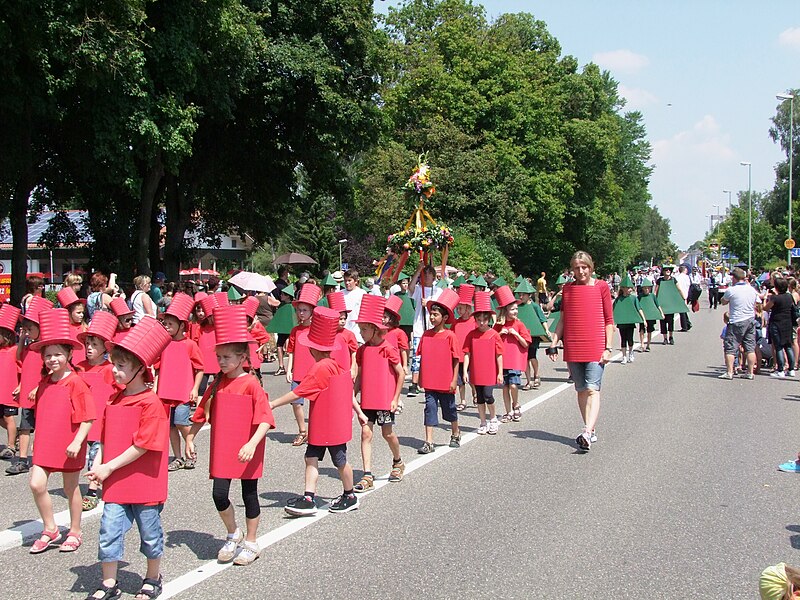 File:Memminger Kinderfest 2012 (58).JPG