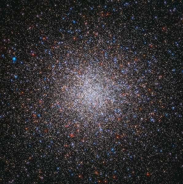 File:Messier2 - HST - Potw1913a.jpg