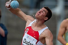 Mihail Dudaš – Wettkampf vor der fünften Übung, dem 400-Meter-Lauf, beendet