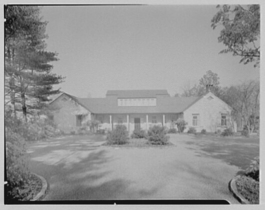 File:Mrs. Nelson Doubleday, residence in Mill Neck, Long Island. LOC gsc.5a25489.tif