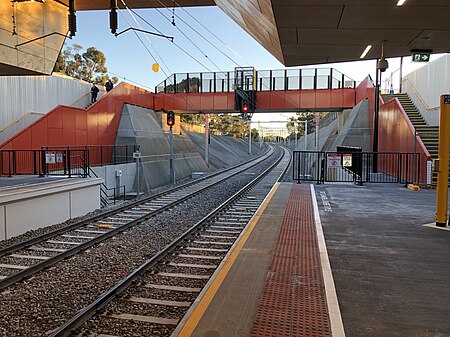 NewOaklandsRailwayStation