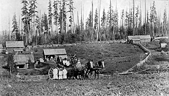 Oakville - Lonnborg Family - 1890.jpg