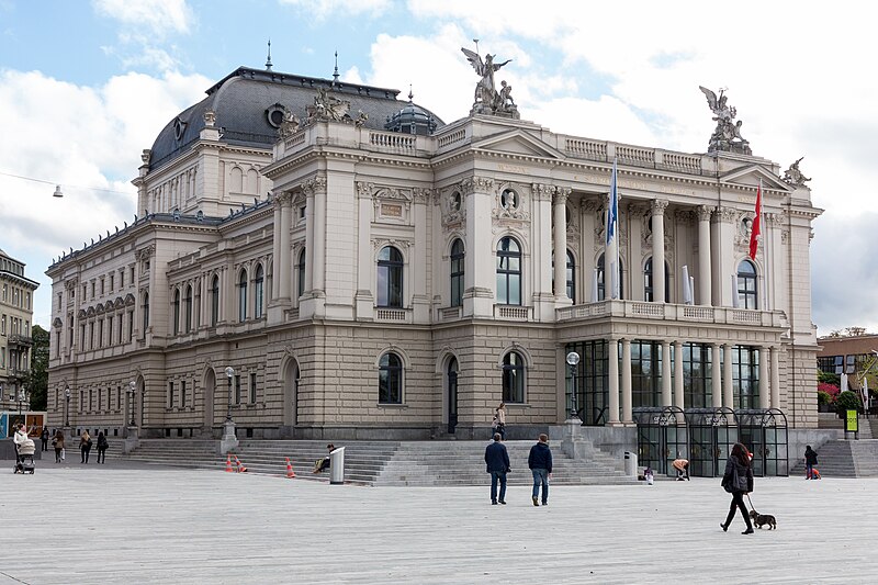 File:Opernhaus Zürich (Okt. 2013).jpg