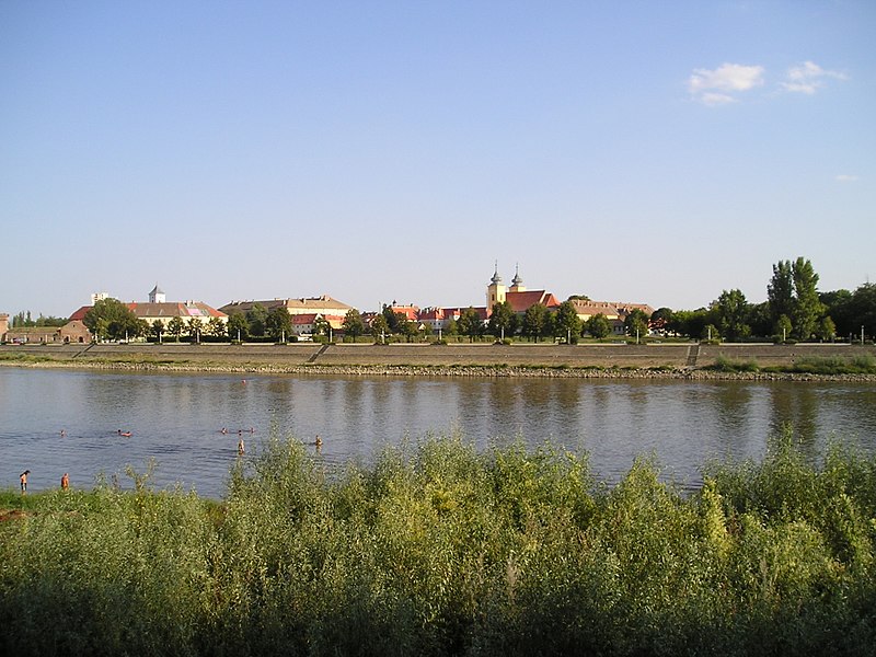 File:Osijek (tvrđa).JPG