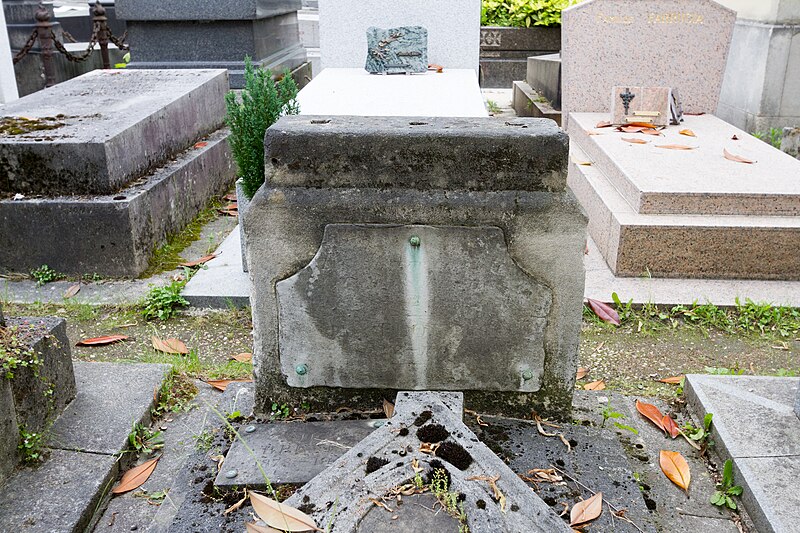 File:Père-Lachaise - Division 85 - 32.jpg