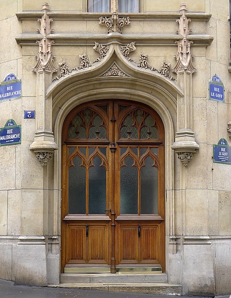 Gothic Revival door on Rue Malebranche (Paris)
