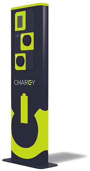 File:Packshot Chargy - borne de charge.jpg