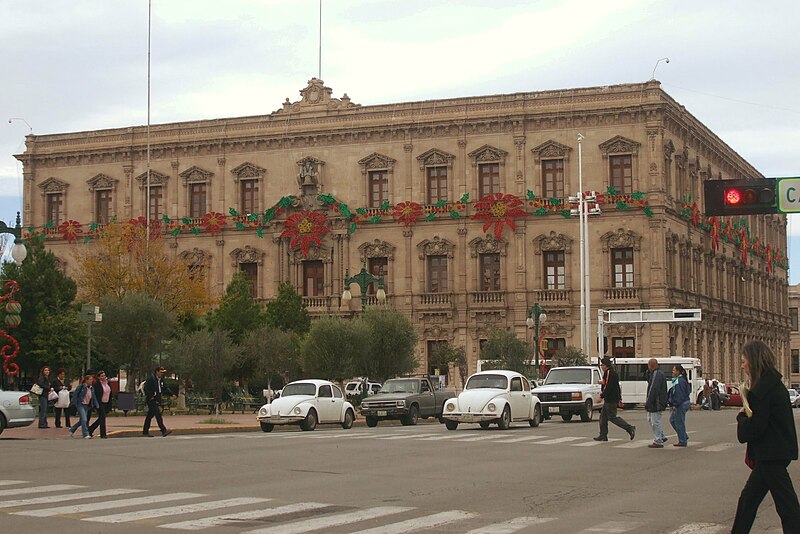 File:PalaciodelGobiernoNavidad.jpg