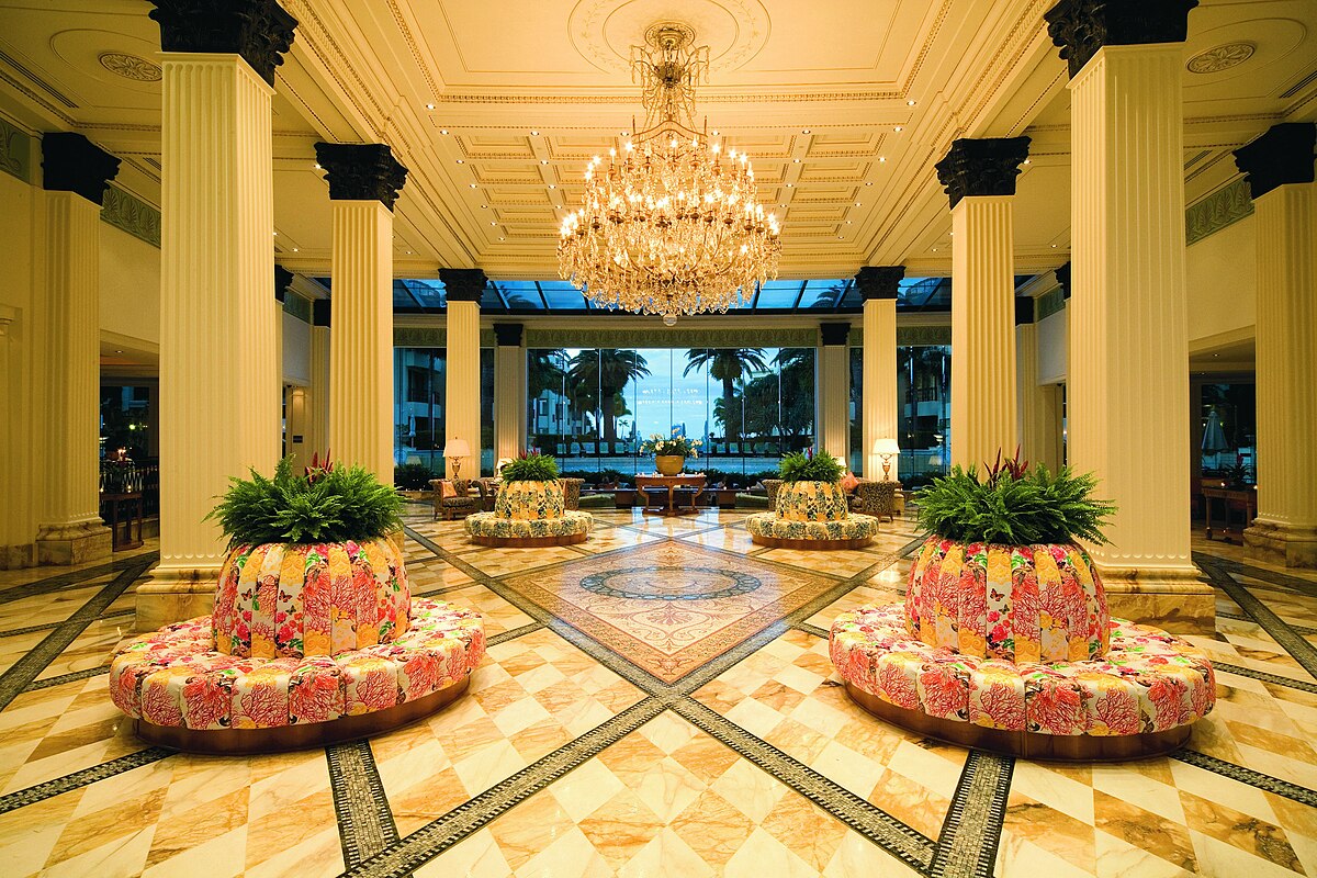 Datei Palazzo Versace Gold Coast Lobby Jpg Wikipedia