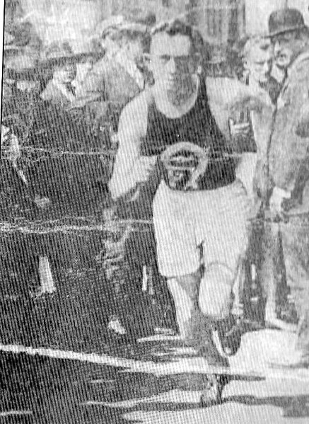 File:Patsy Running in New York.jpg