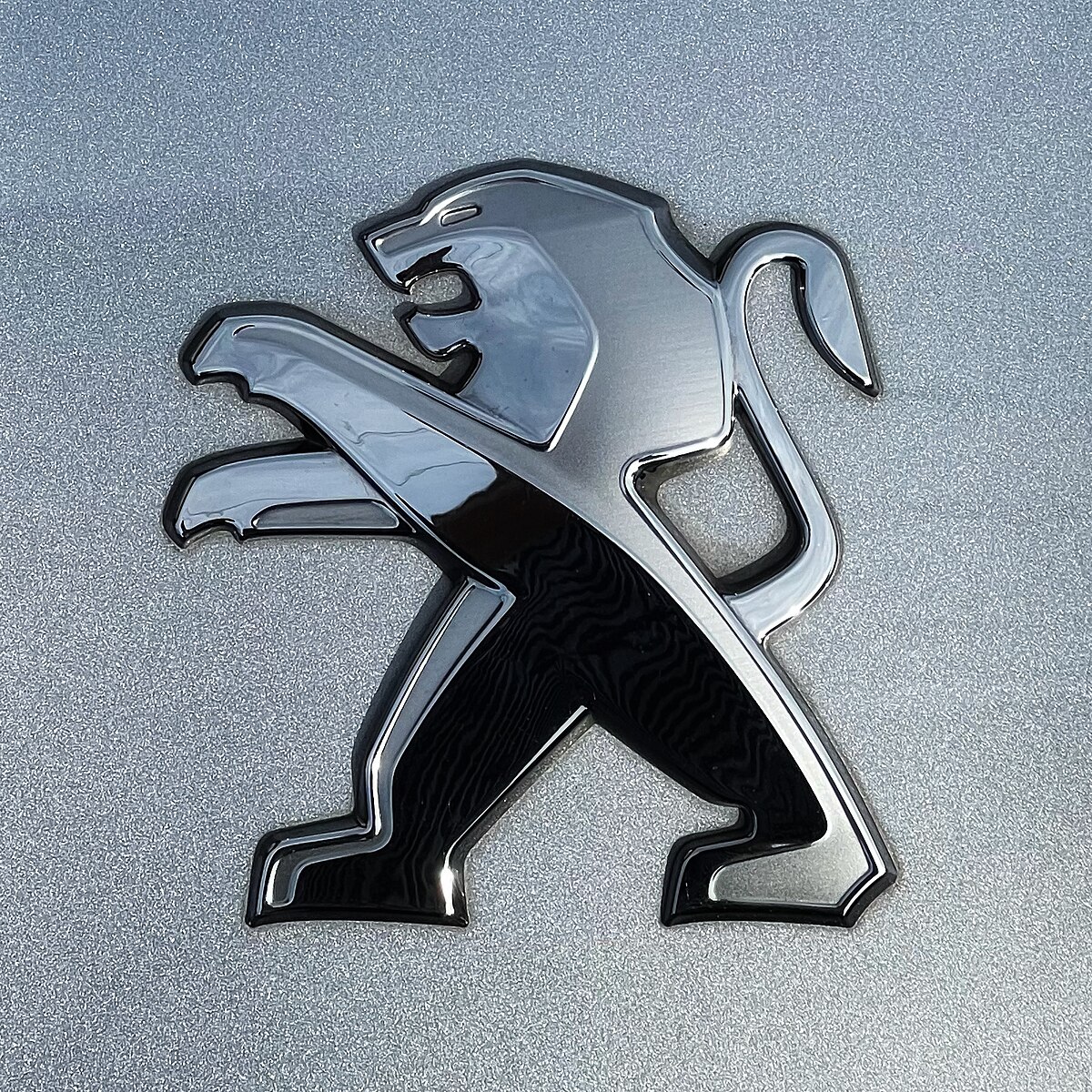 File:Peugeot Logo 2010-2021.jpg - Wikimedia Commons