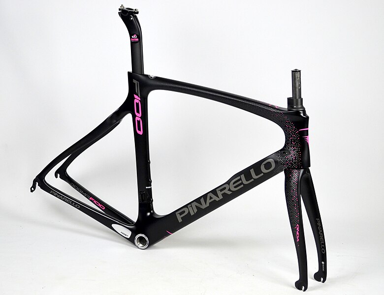 File:Pinarello Dogma F100 Giro d'Italia Edition.jpg