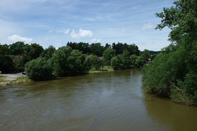 File:Poříčí nad Sázavou, řeka Sázava.jpg