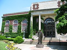 Murray State's Pogue Library Pogue library.JPG