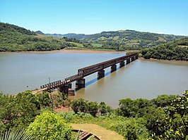 Spoorbrug over de rivier de Uruguay in Marcelino Ramos