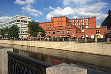 Preobrazhenskaya Embankment, former silk mill (31456819955).jpg