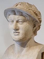 Bust of Pyrrhus, found in the Villa of the Papyri at Herculaneum, now in the Naples Archaeological Museum. Pyrrhus MAN Napoli Inv6150 n03.jpg