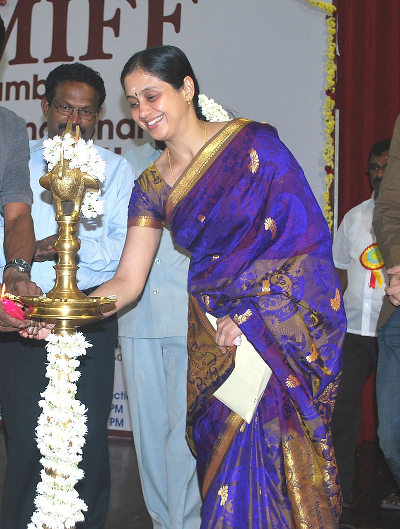 Devayani (actress) - Wikipedia