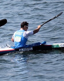 Rio 2016. Canoagem de Velocidade-Canoe sprint (28855586070) (cropped).jpg