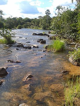 Rio Itaguari, zona rural do município de Cocos.