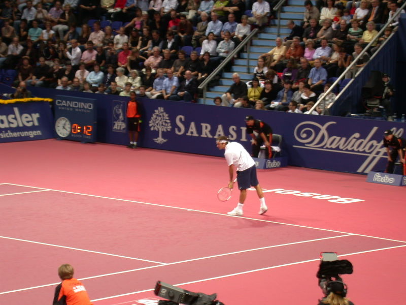 File:Roger Federer Swiss-indoors 2006.jpg