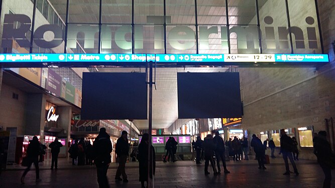 Rome Termini at night in 2016