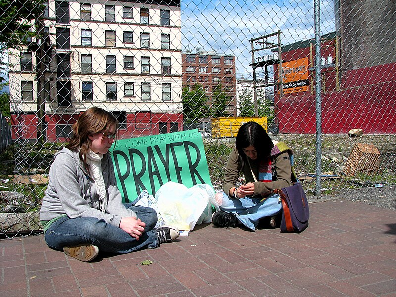 File:Rose and Tina Pray for the Downtown Eastside.jpg