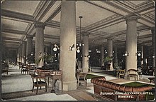 Vista interior de la rotonda del Royal Alexandra Hotel en Winnipeg, circa 1909