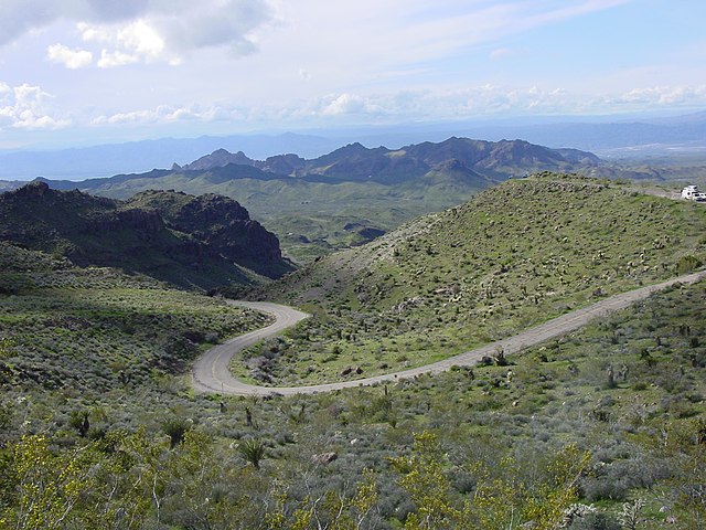 Old US 66 over Sitgreaves Pass, east of Oatman