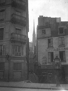 Rue des Chantres år 1909. Notre-Dames spira i bakgrunden.