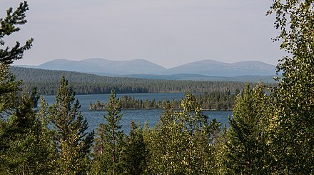 Särkijärvi with Pallastunturit at the horizon