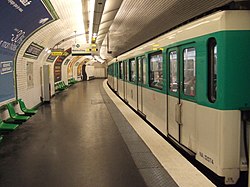Saint-Georges - Paris Métro - platform.jpg