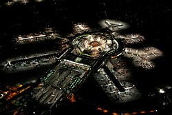 Flughafen San Francisco in der Nacht (von Andrew Choy)