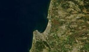 מפרץ חיפה: גאוגרפיה, התעשייה במפרץ, מפרץ חיפה כשדה תעופה ימי בימי המנדט הבריטי