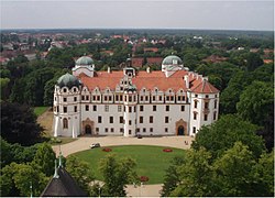Castillo en Celle, acondicionado por Ernesto el Confesor en estilo renacentista a partir de 1530