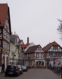 Fájl:Seligenstadt_-_Marktplatz_2014.JPG