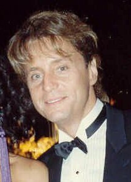 Stevens at the 1989 Emmy Awards