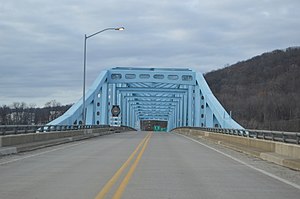 Shippingport Jembatan selatan portal.jpg