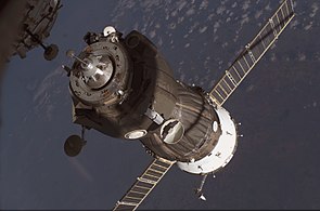 Sojuz TMA-12 telakoitumassa ISS-avaruusasemaan.