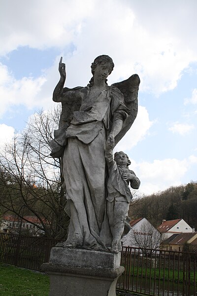 File:Statue of archangel Rafael in Náměšť nad Oslavou, Třebíč District.jpg