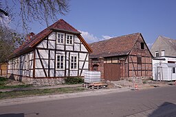 Susigke, Lindenstraße, Wohnhof