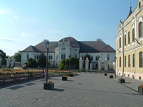 Szecseny kastely01.jpg