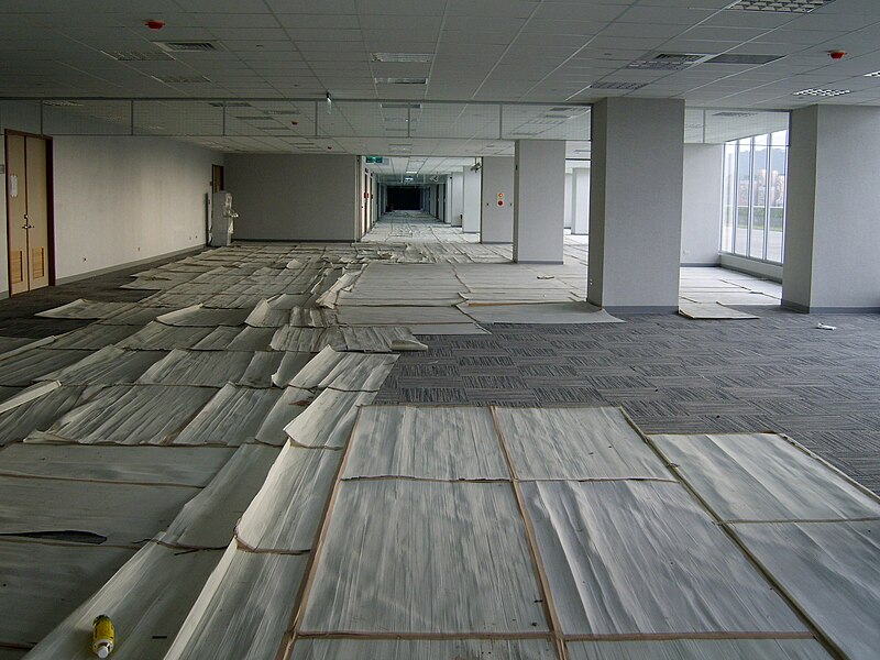 File:TWTC Nangang 6F Corridor Under Construction.jpg