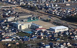 多度山から望む桑名市立多度中学校（2015年3月8日）