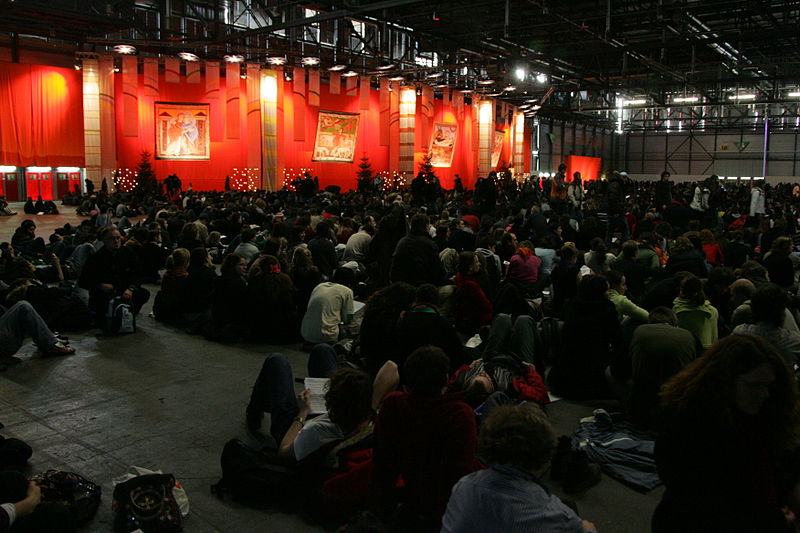 File:Taizé New Year European Meeting 2007 h0276.jpg